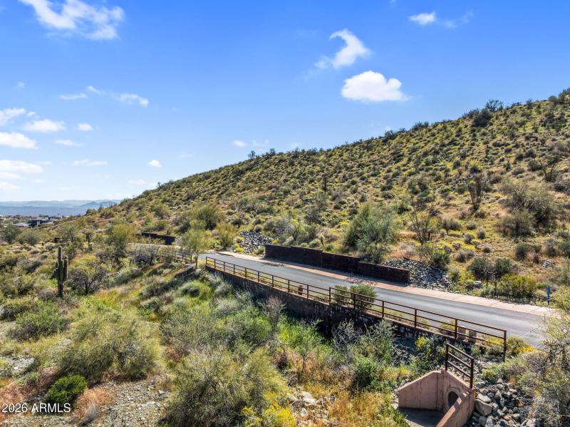 8-web-or-mls-14527 E Prairie_09