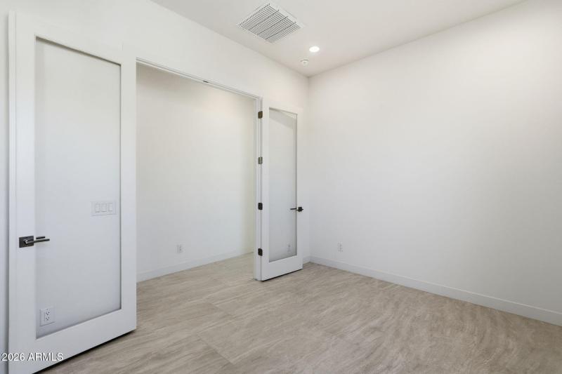 Flex Room