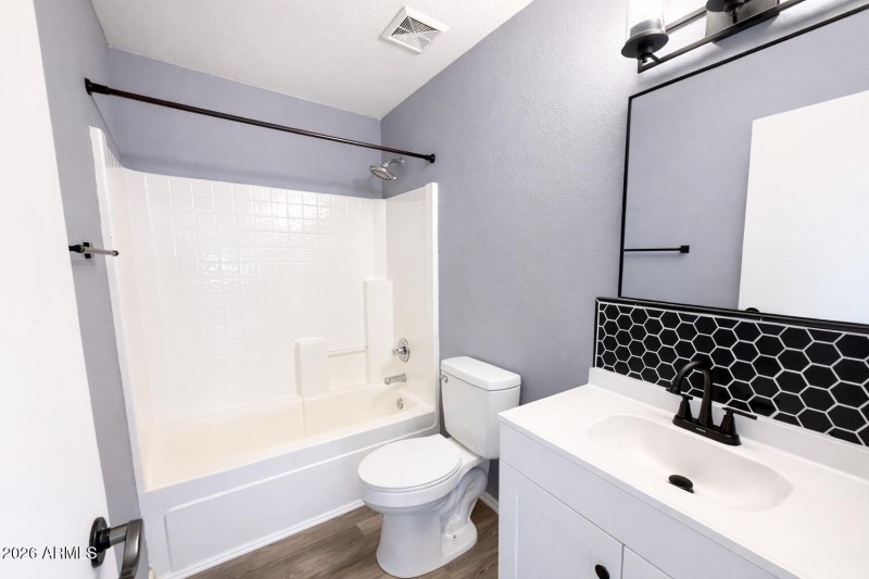 1st Floor Full Bathroom