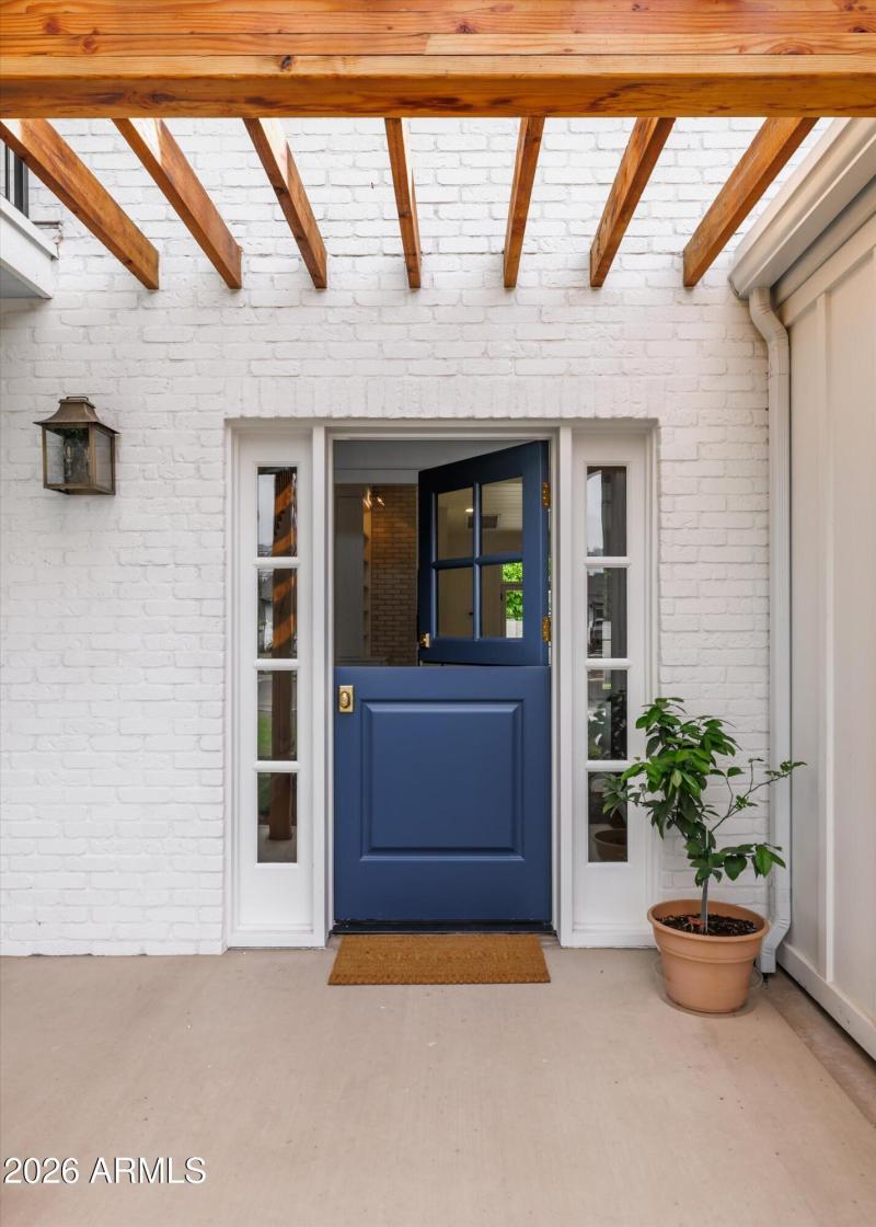 Dutch Door Entry