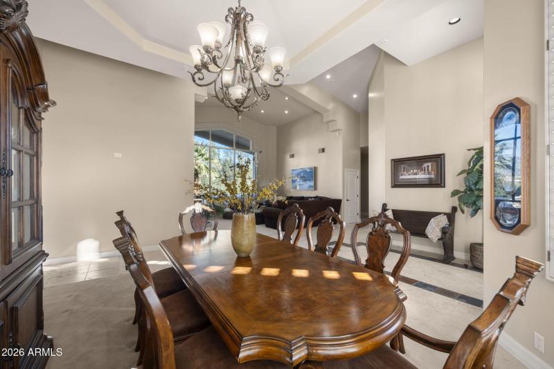 9-web-or-mls-12110-e-gold-dust-ave