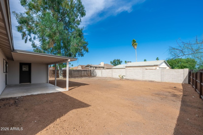 3556 E Helena Dr - 21