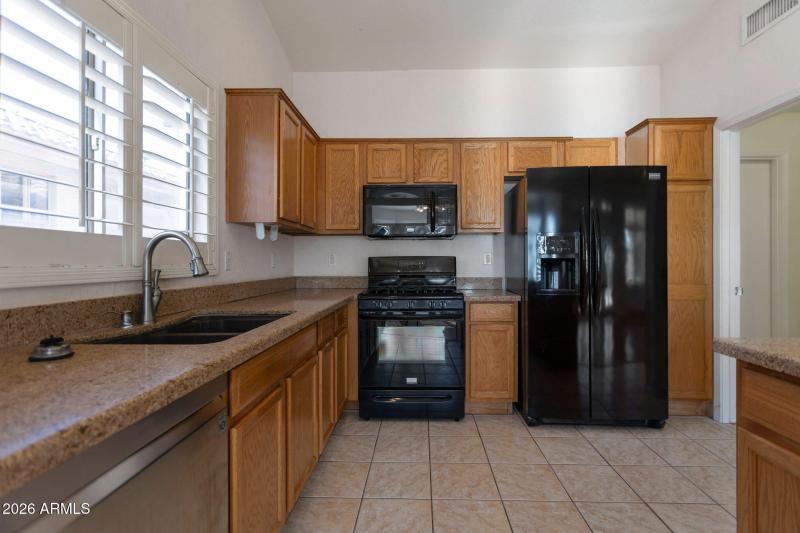 12-web-or-mls-Qp-2273