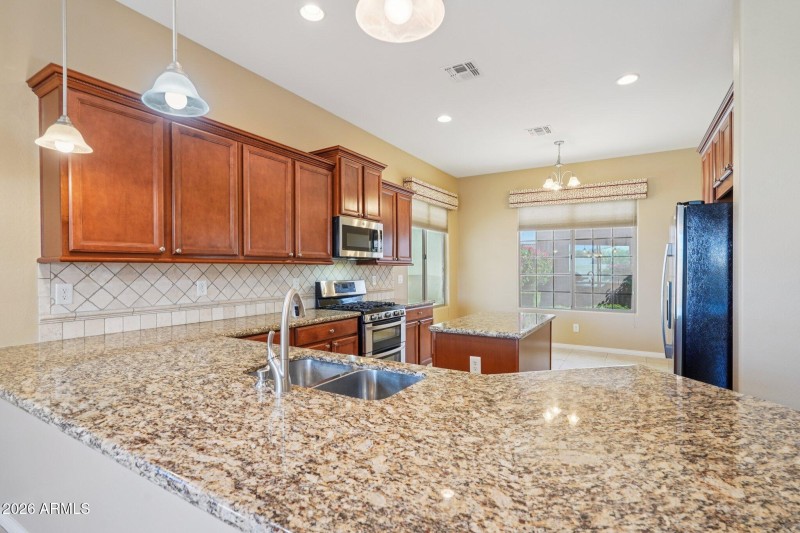 14-web-or-mls-W Cottonwood Ln-S0204-014