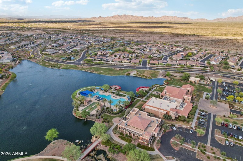 60-web-or-mls-W Cottonwood Ln-0204-901