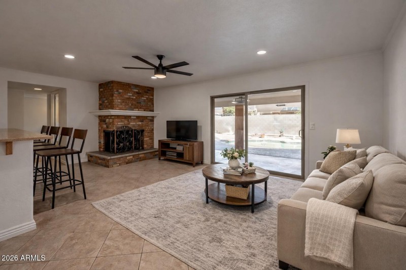 c3b3281e-d20c-421b-b8b0-2d23290b2fbd