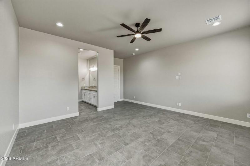 48-web-or-mls-15030 S Indian Bend Ln-212