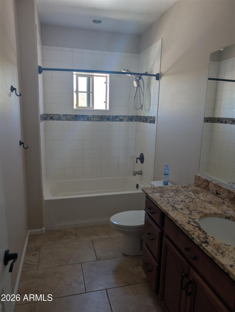 Guest bathroom 2