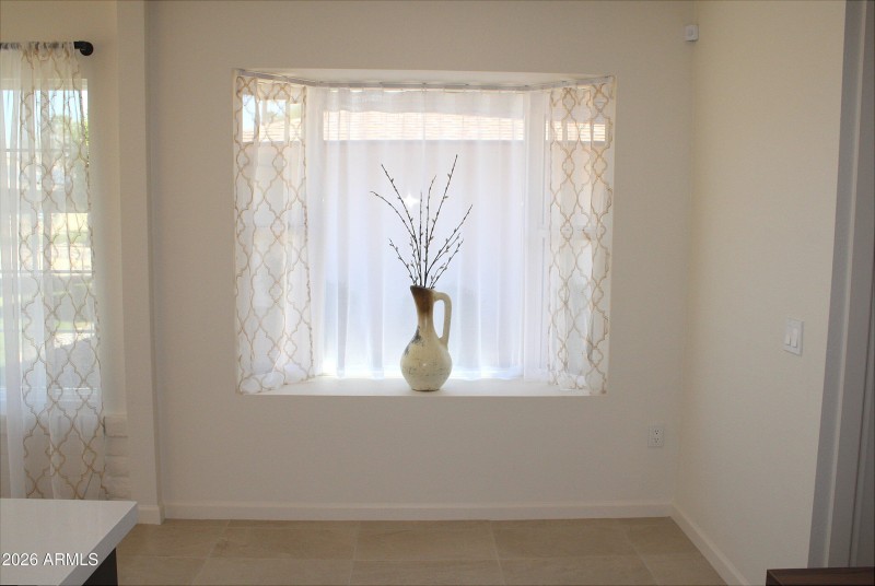 16 - Breakfast Nook