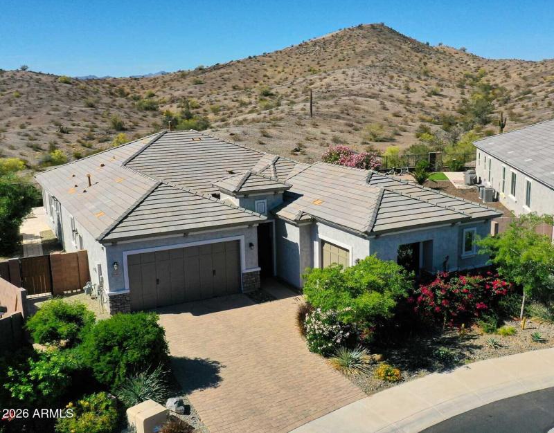 Sweeping Mountain Views