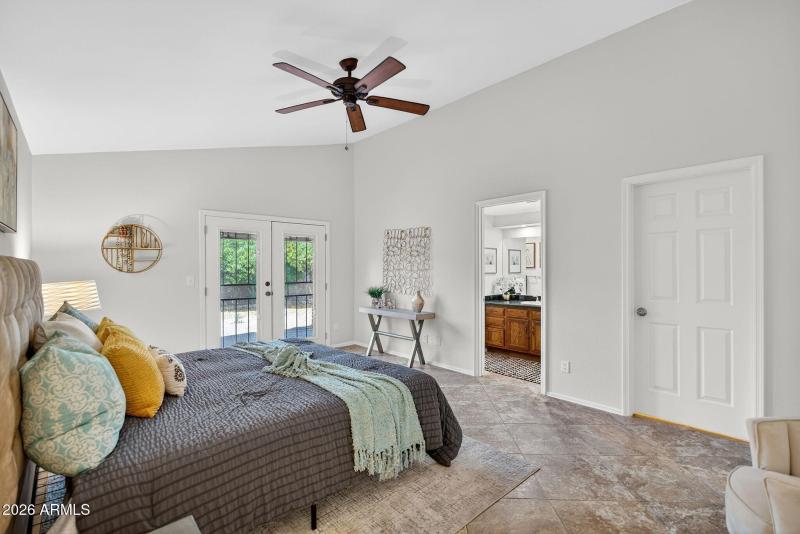 29-web-or-mls-025W Kimberly Way