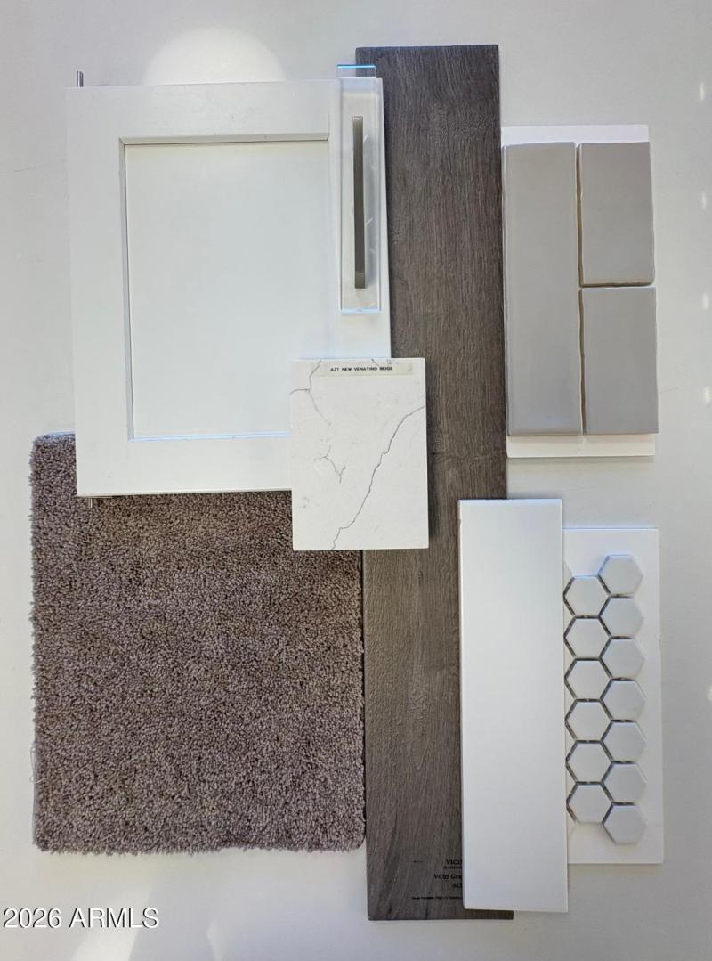 NAV 390 SELECTION PHOTO