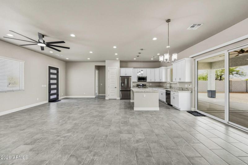 38-web-or-mls-15030 S Indian Bend Ln-202