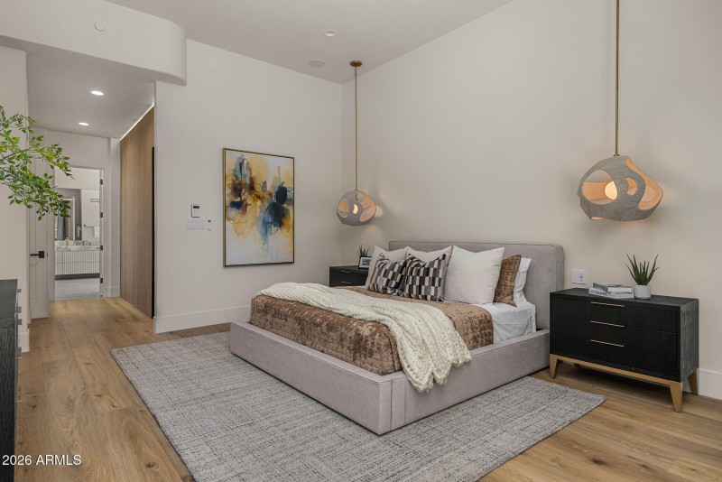 primary bedroom2