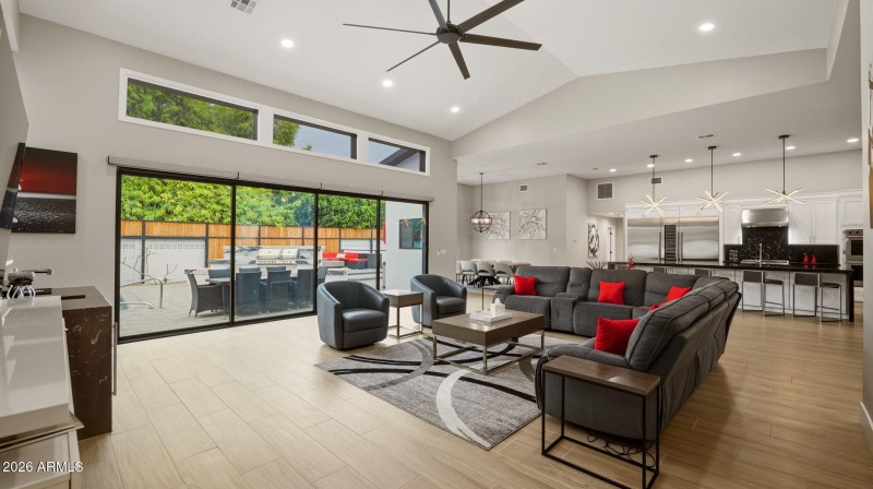 23-web-or-mls-P1552766-2