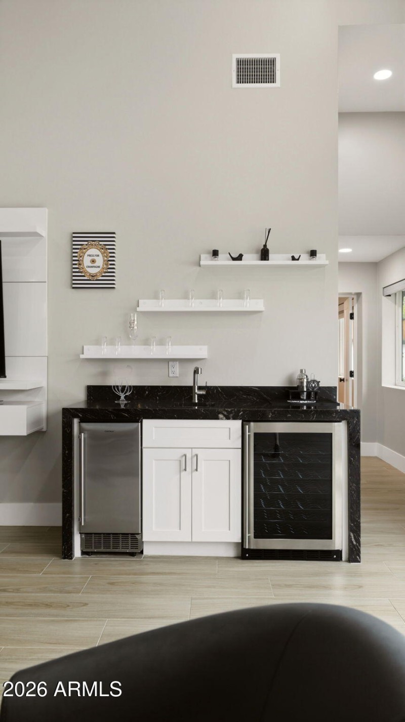 25-web-or-mls-P1552777-2