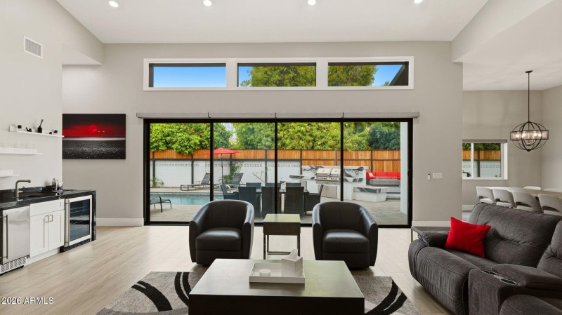 28-web-or-mls-P1552759-2