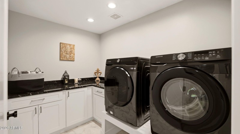56-web-or-mls-P1552629-2
