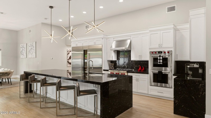 21-web-or-mls-P1552822-2