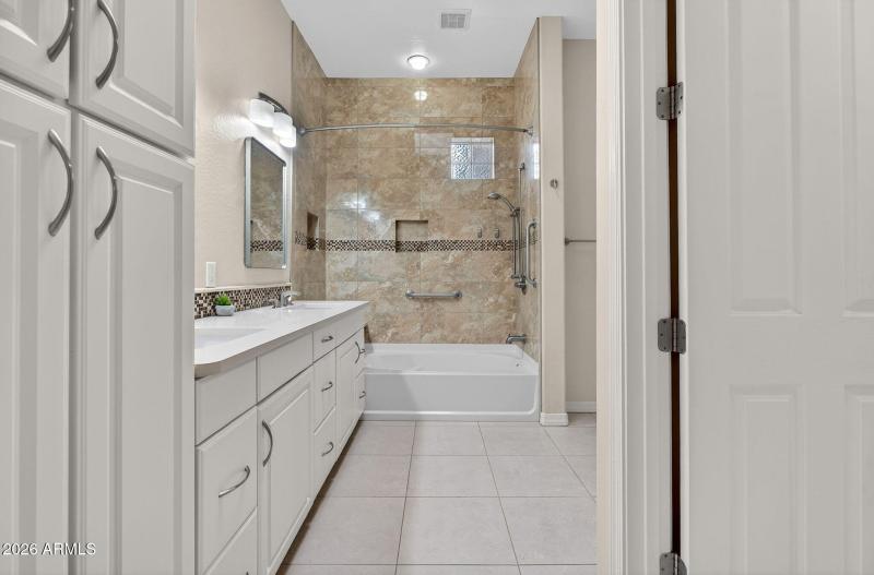 24-web-or-mls-034S Cantabria Cir