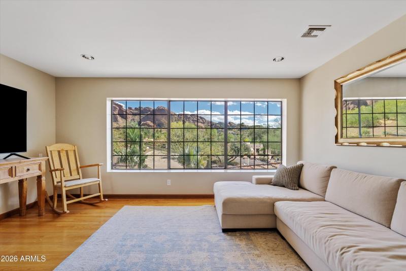 2nd Floor Family Room