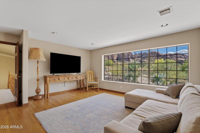 2nd Floor Family Room