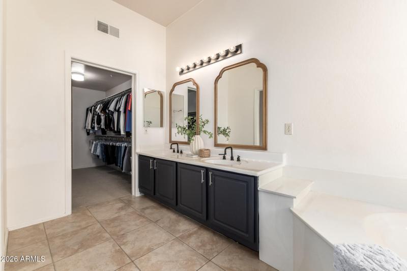 30 - Upstairs Primary Bathroom