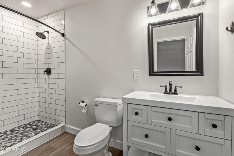 Unit 2 Bathroom #2-1