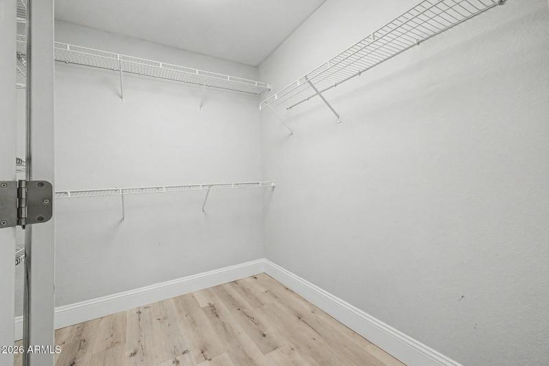 18-Frank Lloyd Wright