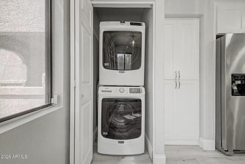 28-Frank Lloyd Wright