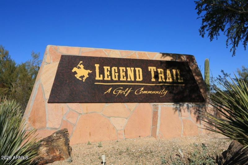 legend trail sign