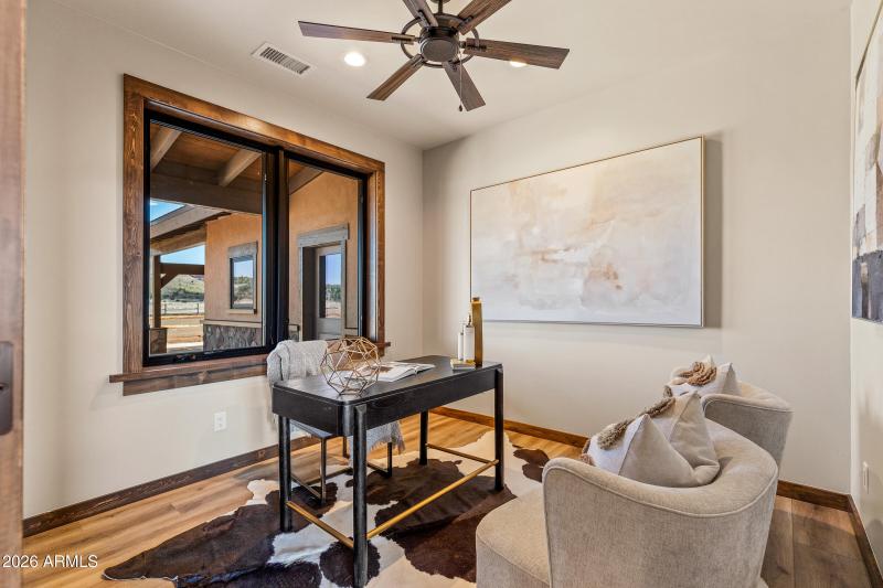 6570 Meadows Lane-12