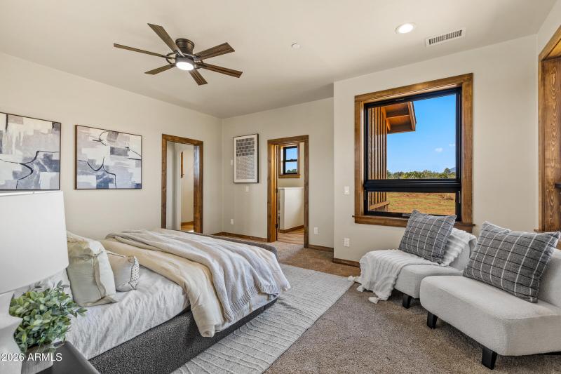 6570 Meadows Lane-24