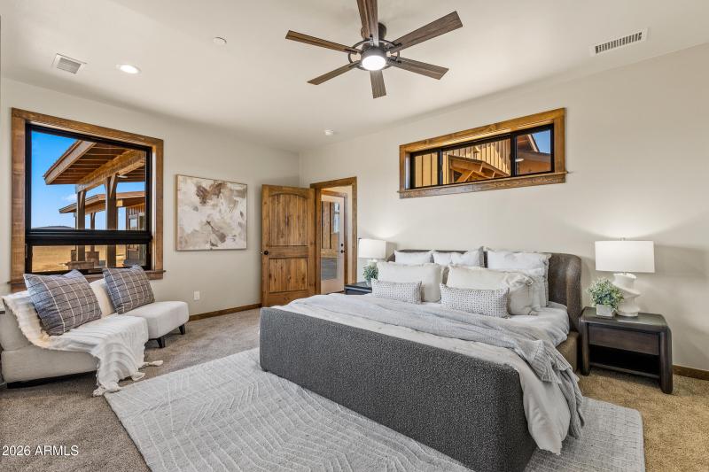 6570 Meadows Lane-25