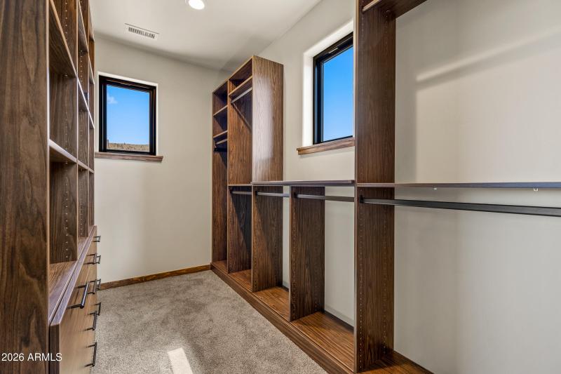 6570 Meadows Lane-28