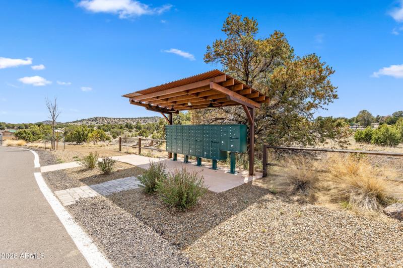 6570 Meadows Lane-40