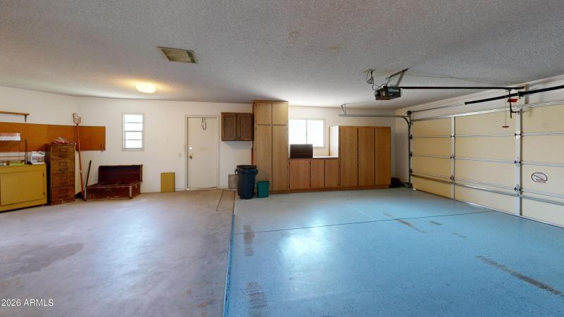 10361-W-Campana-Dr-Garage