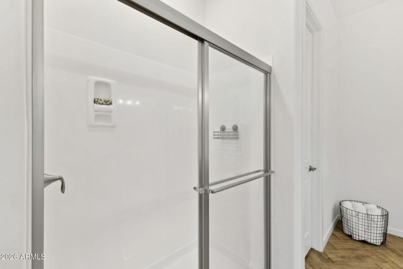 26-web-or-mls-19231-w-missouri-ave