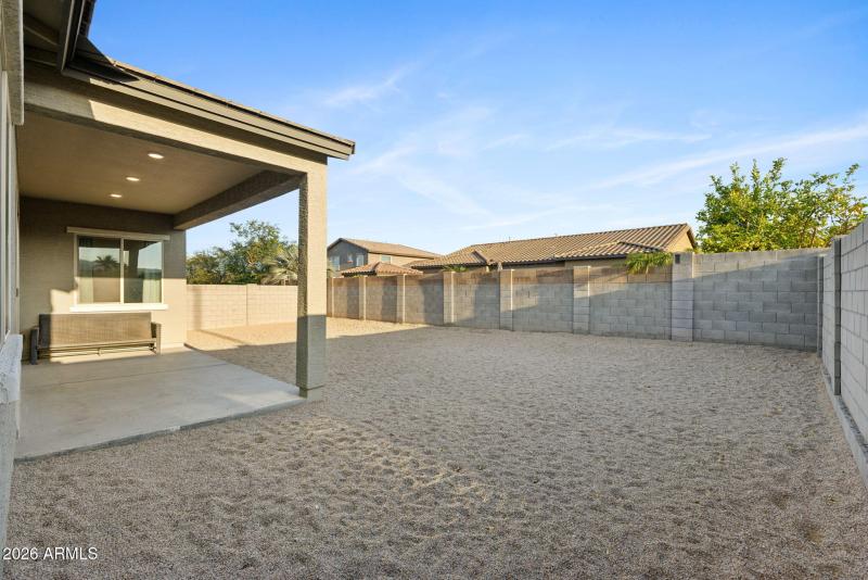 38-web-or-mls-19231-w-missouri-ave
