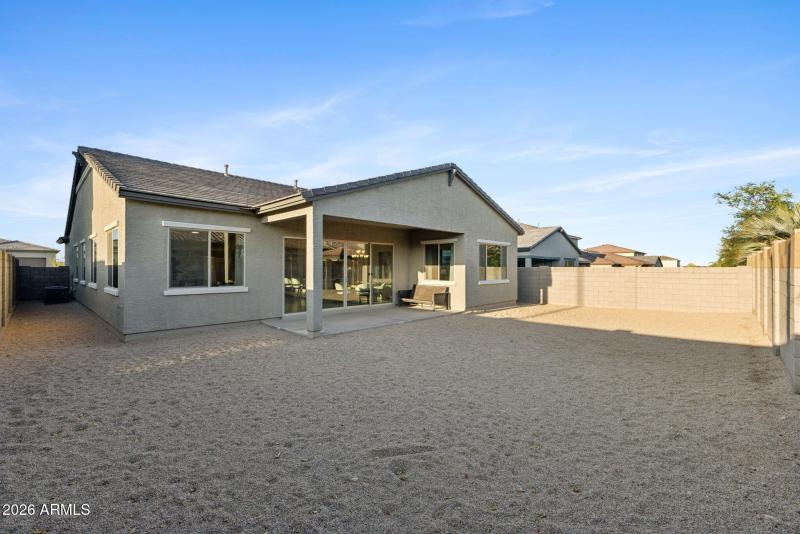 39-web-or-mls-19231-w-missouri-ave