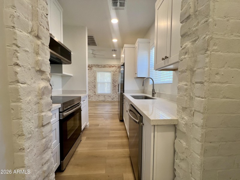 921 Kitchen