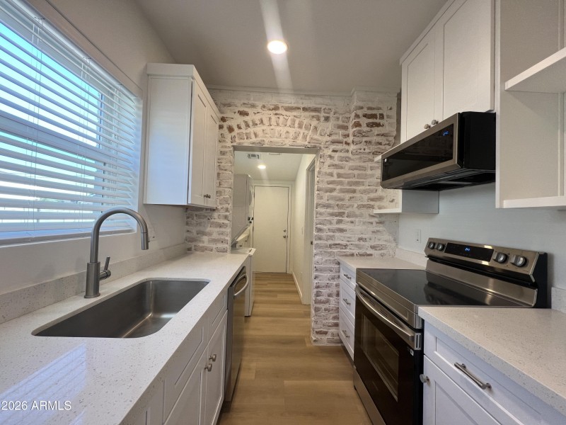 921 Kitchen