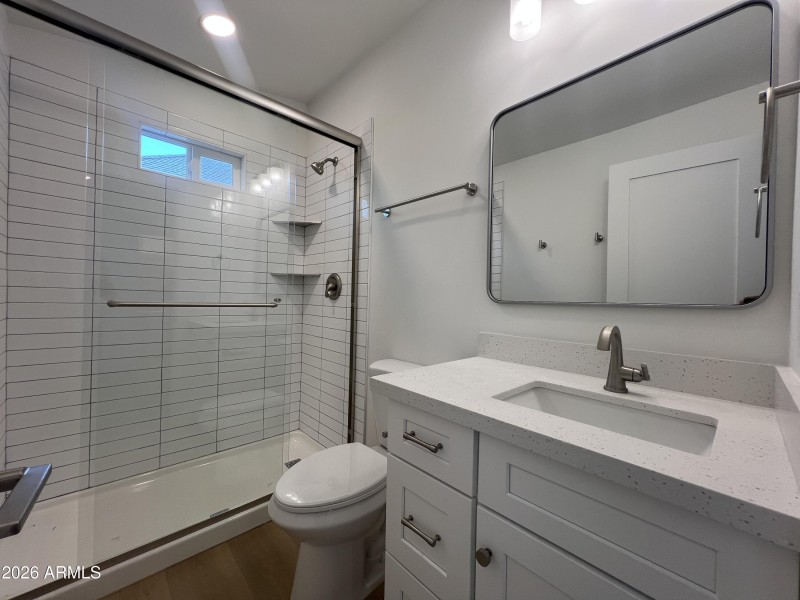921 Primary Bath