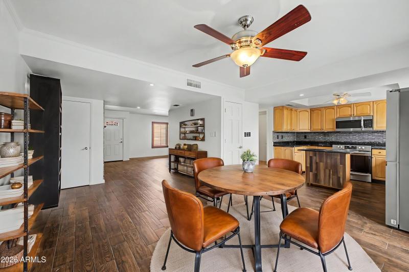 08-83rd - Dining Room - Industrial - 5
