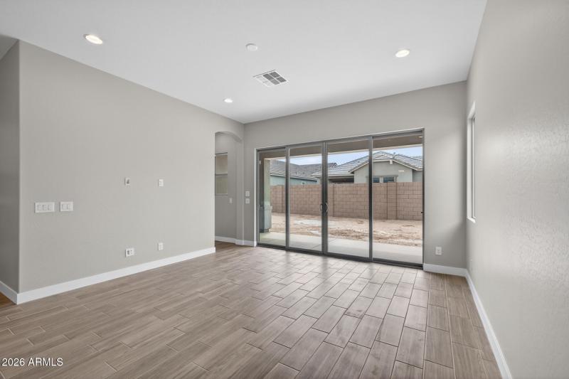 4)GREAT ROOM