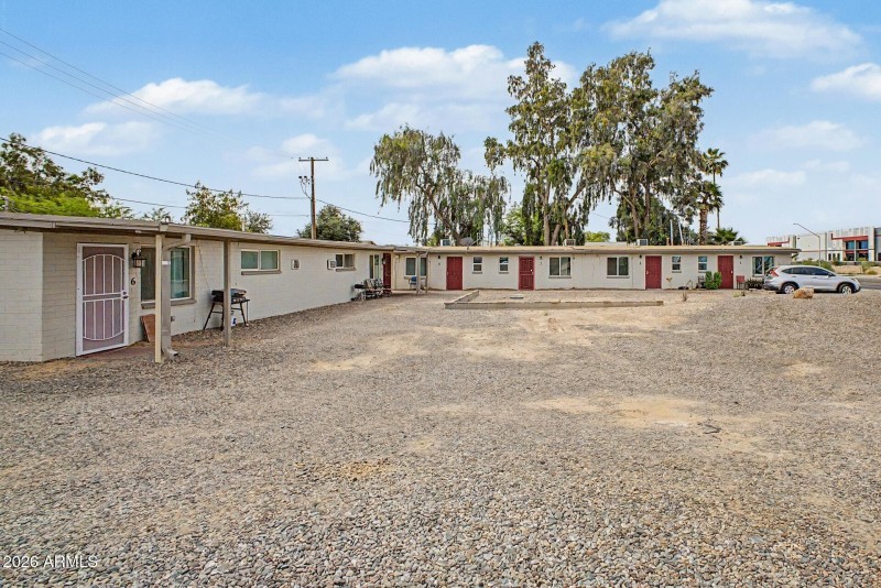 2 - Litchfield