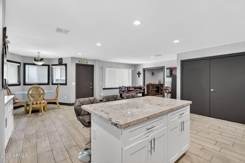 Kitchen Island & Open Layout