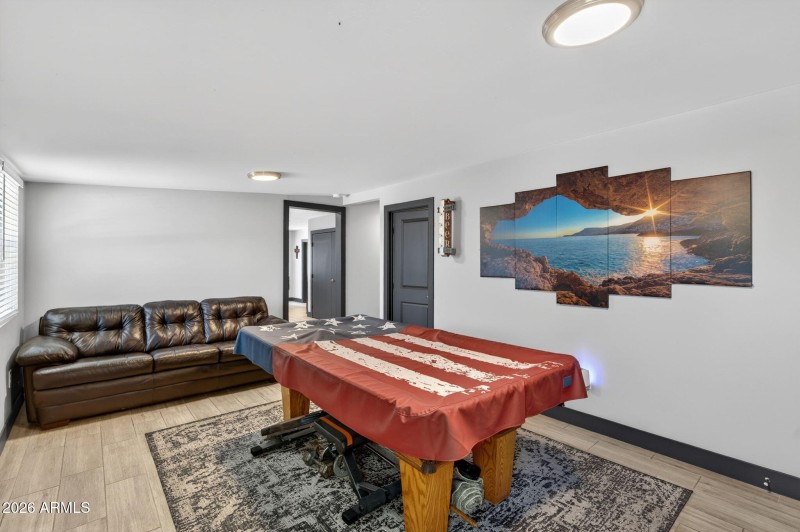 Entertainment Room & Lounge