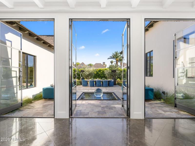 indoor outdoor living-2