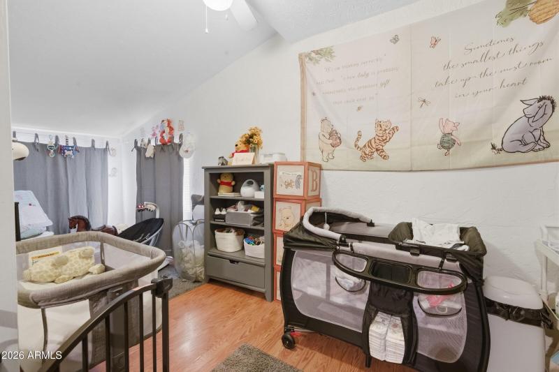 16-custom-1025 E Roosevelt St-16